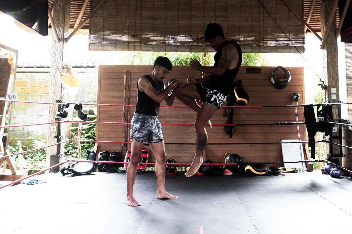 Which Muay Thai Fighting Style is Right for You? MUAY...