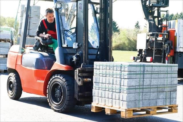 Things You Ought To Know About Forklift Rental