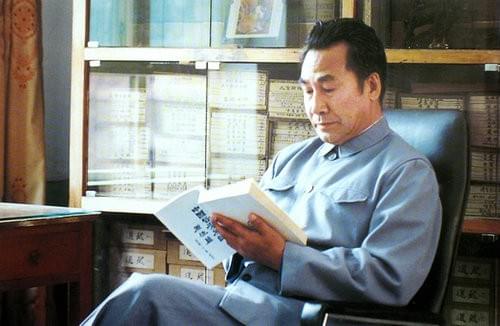 Dr. Pang Ming