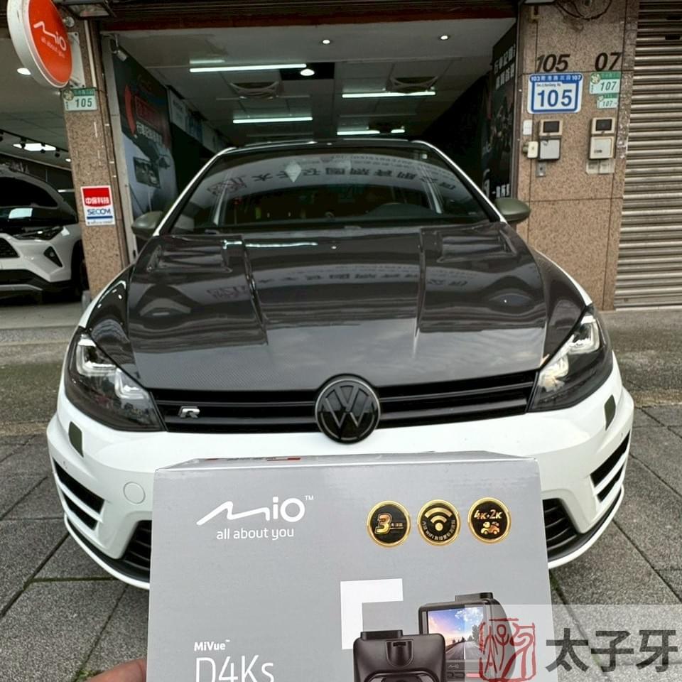 Volkswagen Golf MiVue D4KS front 4K camera installation
