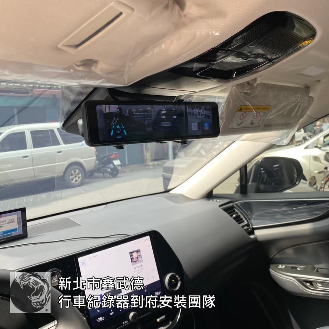 新莊公司停車場行車紀錄器到府施工畫面