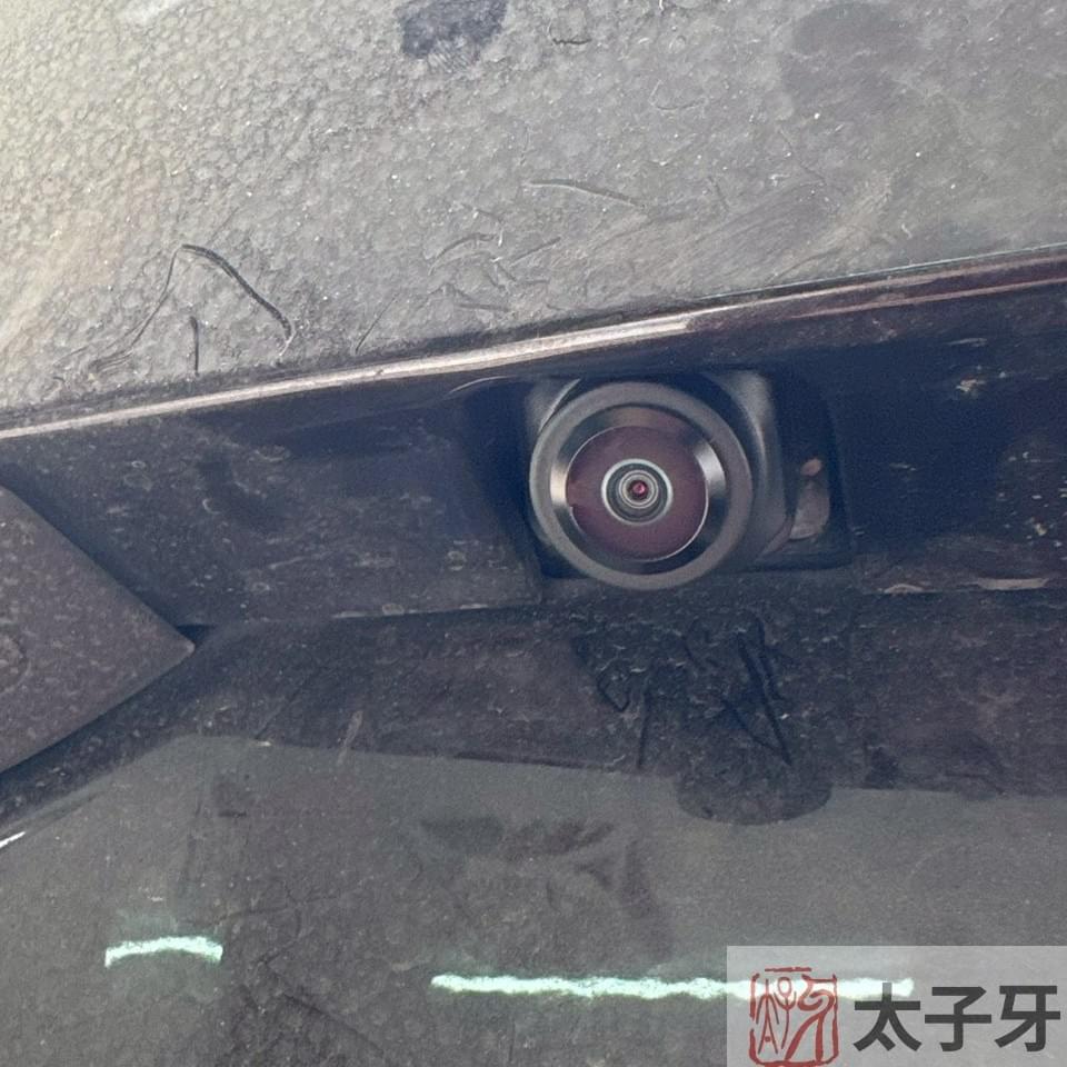 360 前鏡頭清潔與維護示意