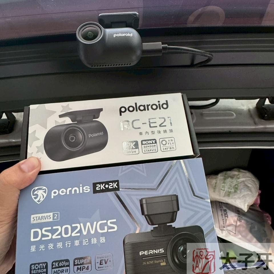 大型休旅車行車記錄器線材隱藏施工