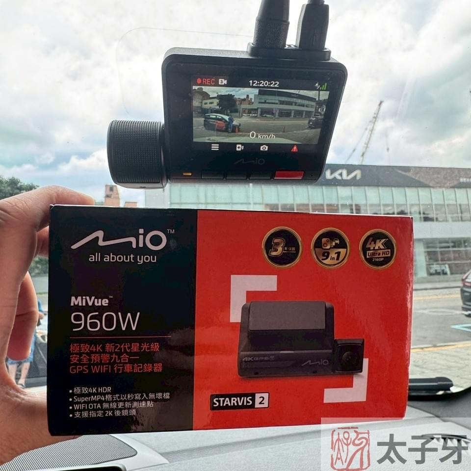MiVue 960W3 前4K後2K內2K 三鏡頭行車記錄器 安裝於 BMW F20