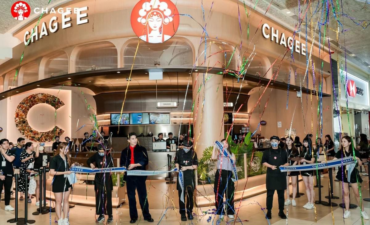 霸王茶姬 Plaza Singapura 开业