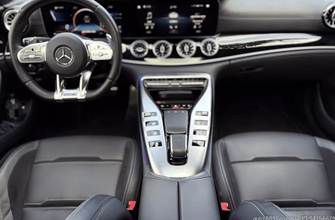 M-Benz AMG GT 4-Door Coupe 2021款 43 4MATIC+ 白色