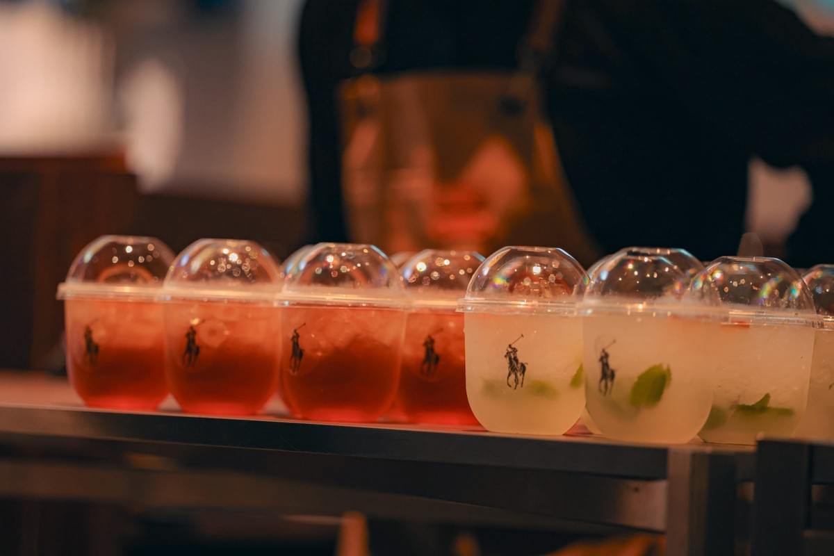 客製杯身透明貼紙 行動酒吧品牌設計