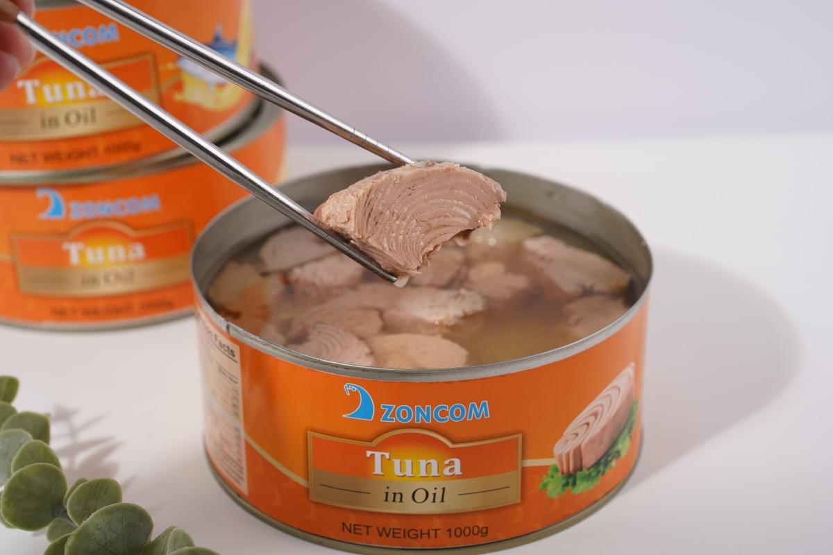 TUNA IN OIL
