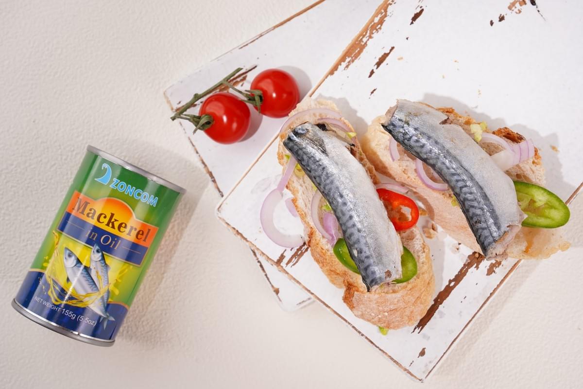 MACKEREL IN OIL 