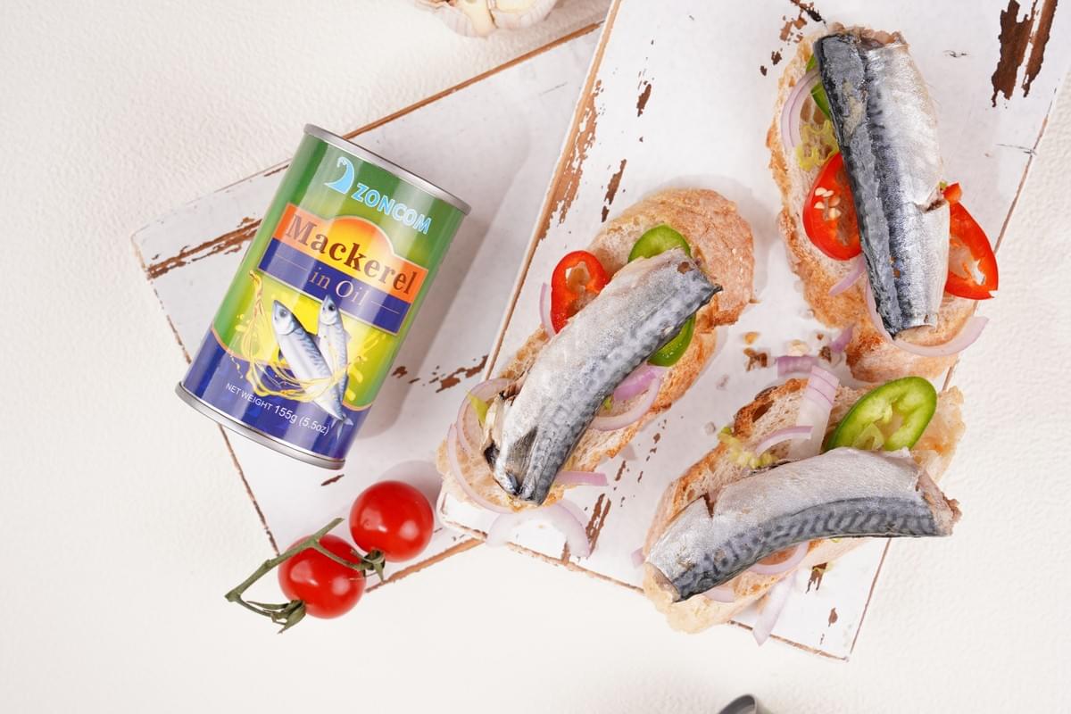 MACKEREL IN OIL 