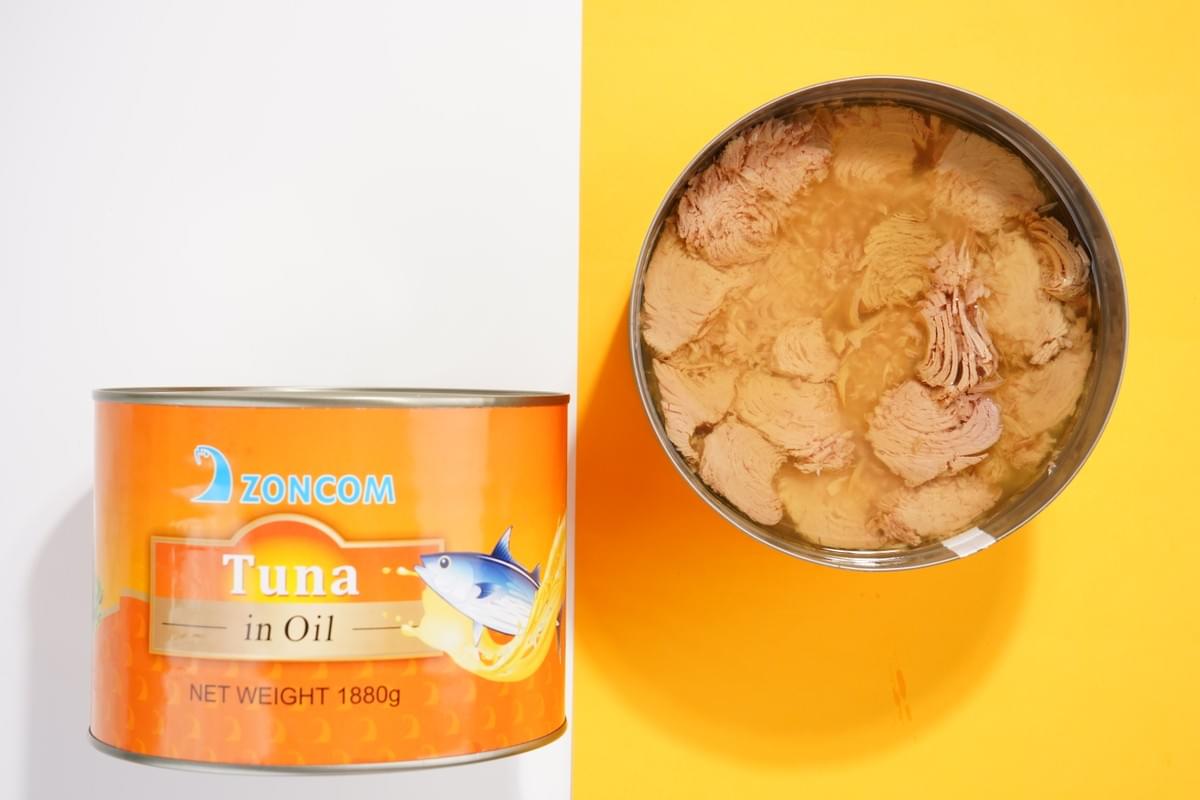 TUNA IN OIL