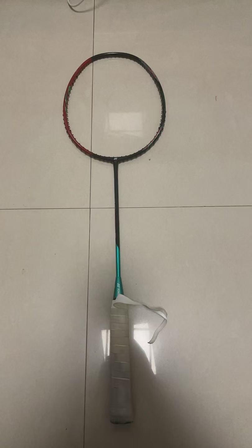 Our customer service team is always ready to provide you with professional advice and support, whether it is purchasing or after-sales, we will wholeheartedly serve you to ensure you have the best shopping experience. excellent customer service What are we doing Selling second-hand original factory high-end rackets