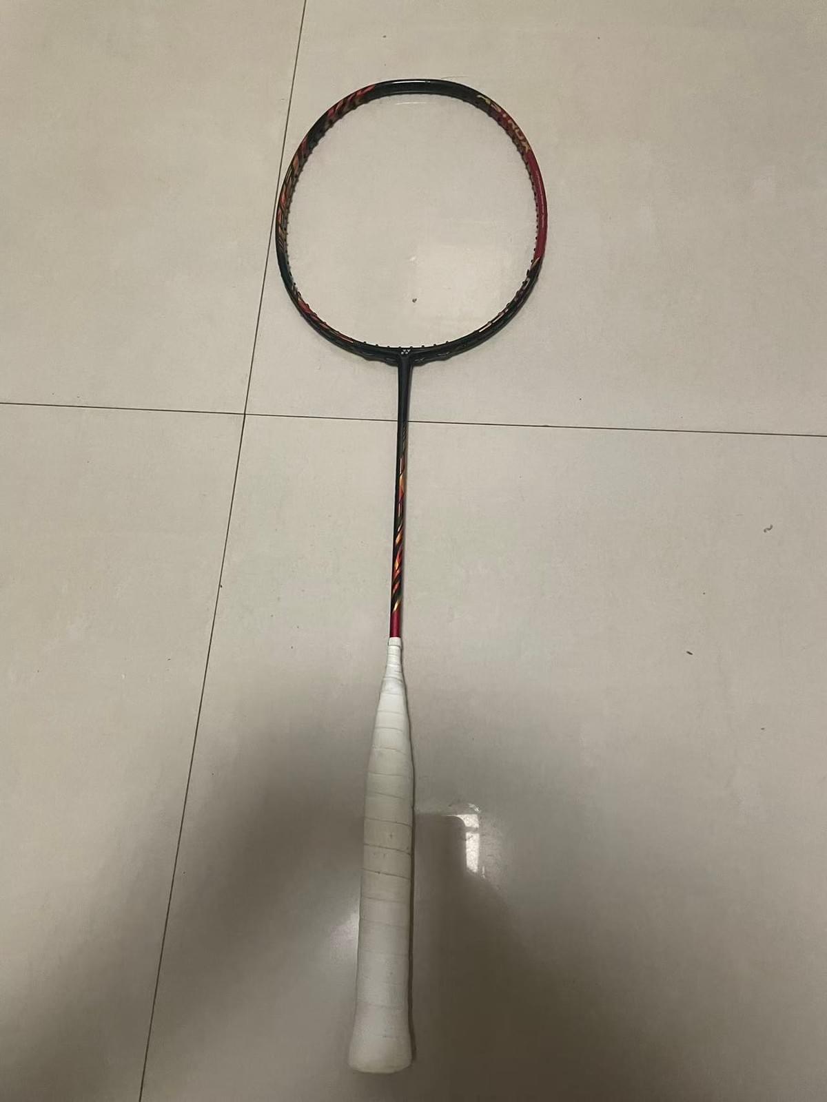 Our customer service team is always ready to provide you with professional advice and support, whether it is purchasing or after-sales, we will wholeheartedly serve you to ensure you have the best shopping experience. excellent customer service What are we doing Selling second-hand original factory high-end rackets