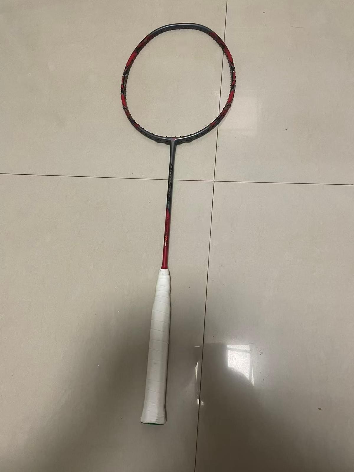 Our customer service team is always ready to provide you with professional advice and support, whether it is purchasing or after-sales, we will wholeheartedly serve you to ensure you have the best shopping experience. excellent customer service What are we doing Selling second-hand original factory high-end rackets