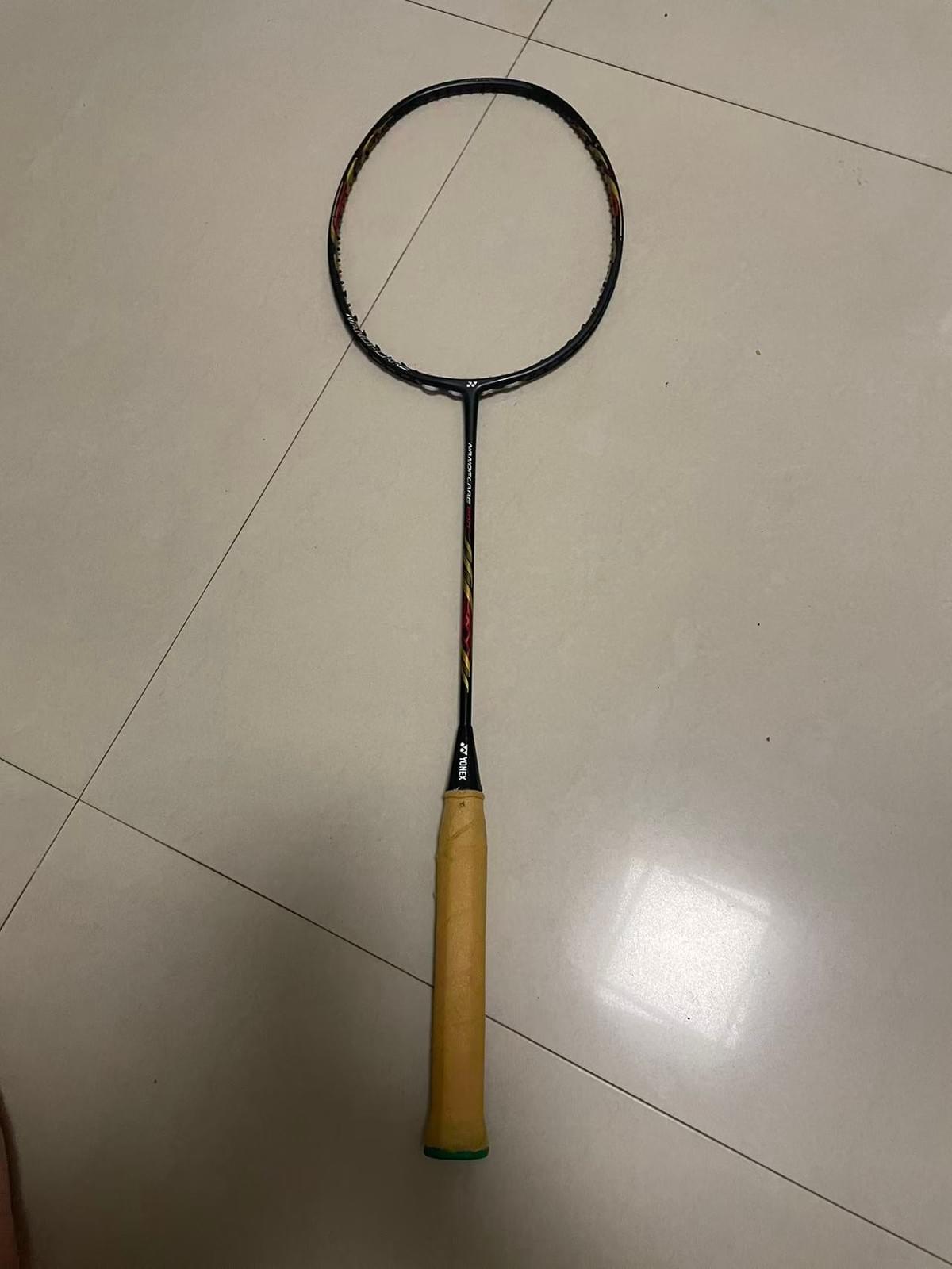 Our customer service team is always ready to provide you with professional advice and support, whether it is purchasing or after-sales, we will wholeheartedly serve you to ensure you have the best shopping experience. excellent customer service What are we doing Selling second-hand original factory high-end rackets