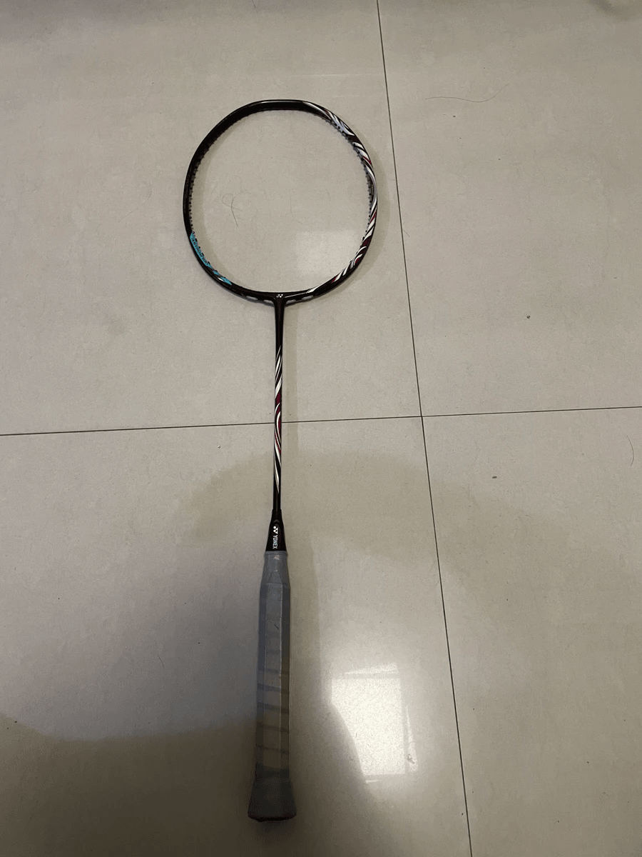 Our customer service team is always ready to provide you with professional advice and support, whether it is purchasing or after-sales, we will wholeheartedly serve you to ensure you have the best shopping experience. excellent customer service What are we doing Selling second-hand original factory high-end rackets