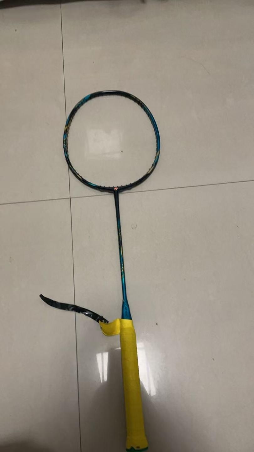 Our customer service team is always ready to provide you with professional advice and support, whether it is purchasing or after-sales, we will wholeheartedly serve you to ensure you have the best shopping experience. excellent customer service What are we doing Selling second-hand original factory high-end rackets