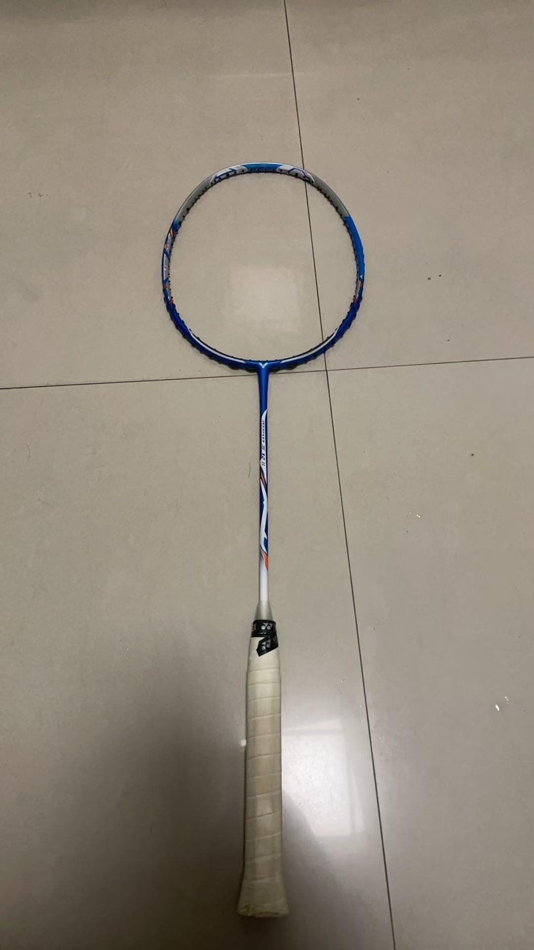 Our customer service team is always ready to provide you with professional advice and support, whether it is purchasing or after-sales, we will wholeheartedly serve you to ensure you have the best shopping experience. excellent customer service What are we doing Selling second-hand original factory high-end rackets