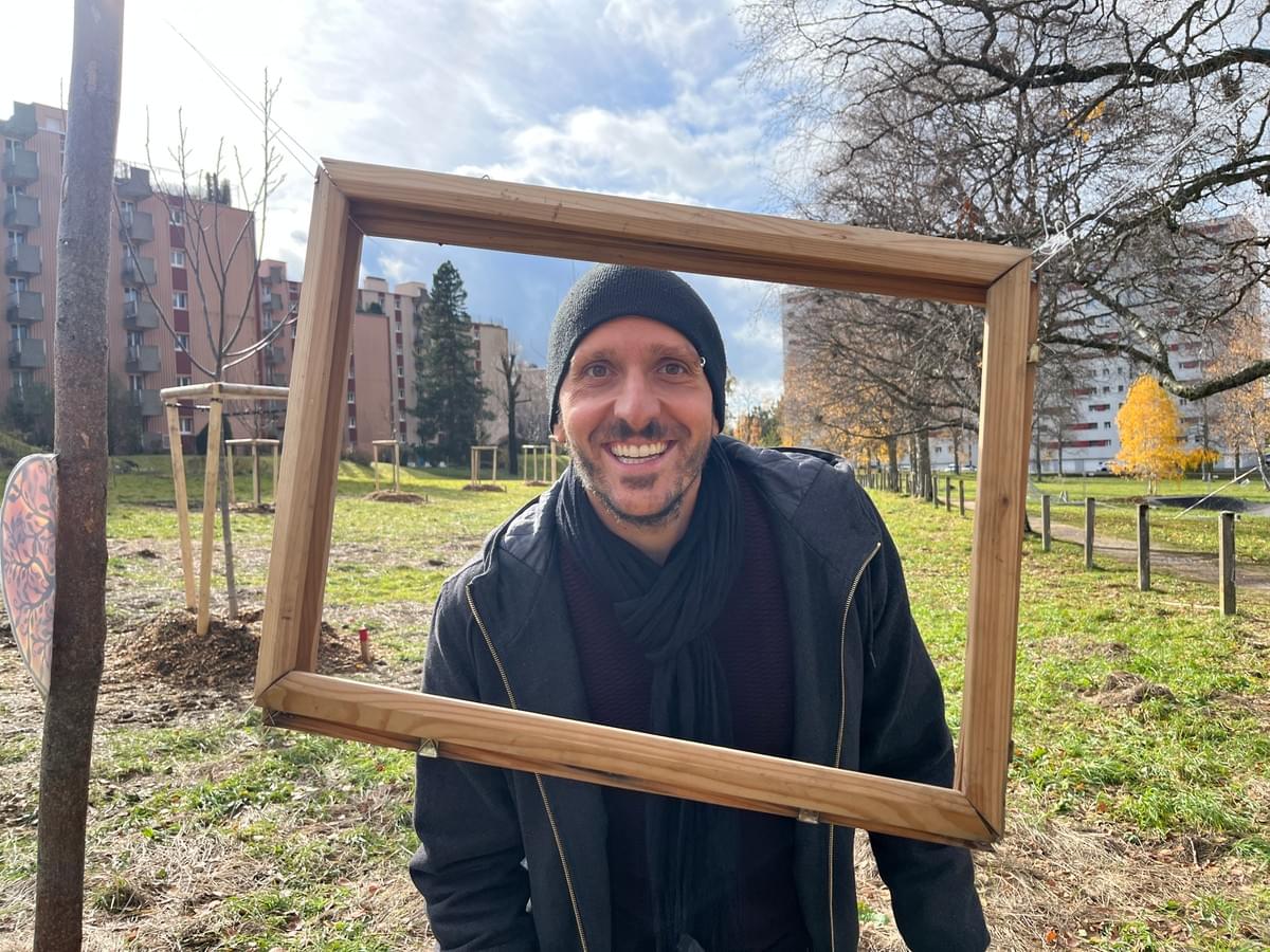 Florian Candelieri, fondateur du Jardin du mycélium, chaux de fonds, neuchâtel, jardin-forêt 