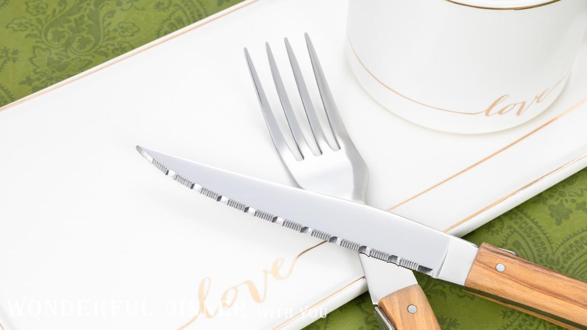 Cutlery with olive wooden handle-raw
