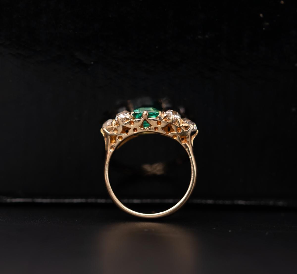 Emerald and diamond ring