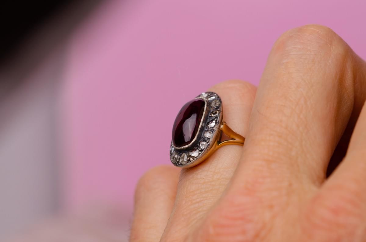 Garnet and diamond ring