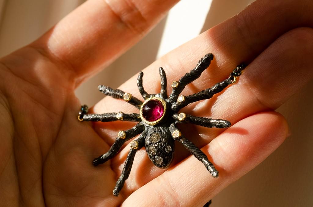 Spider necklace