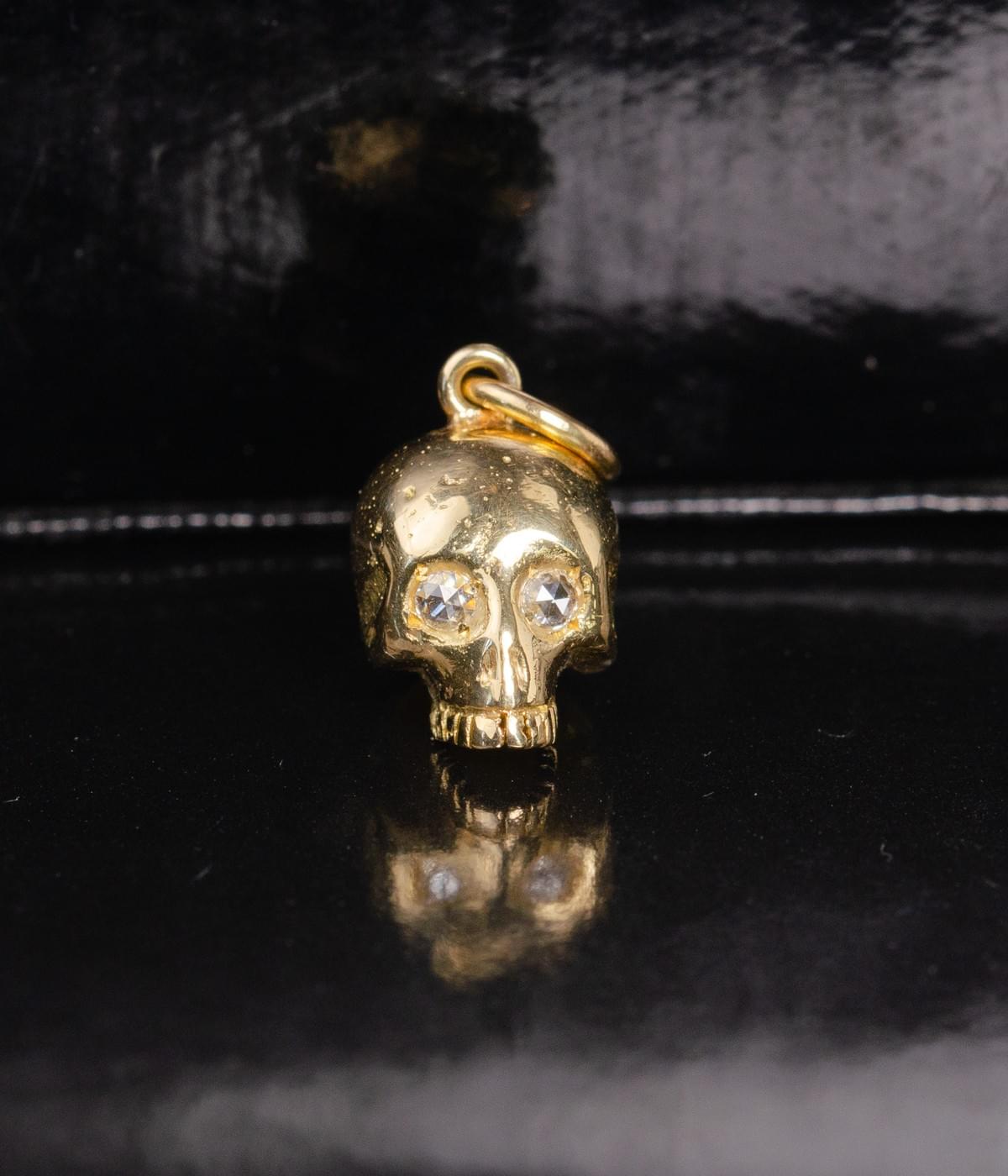 Skull pendant