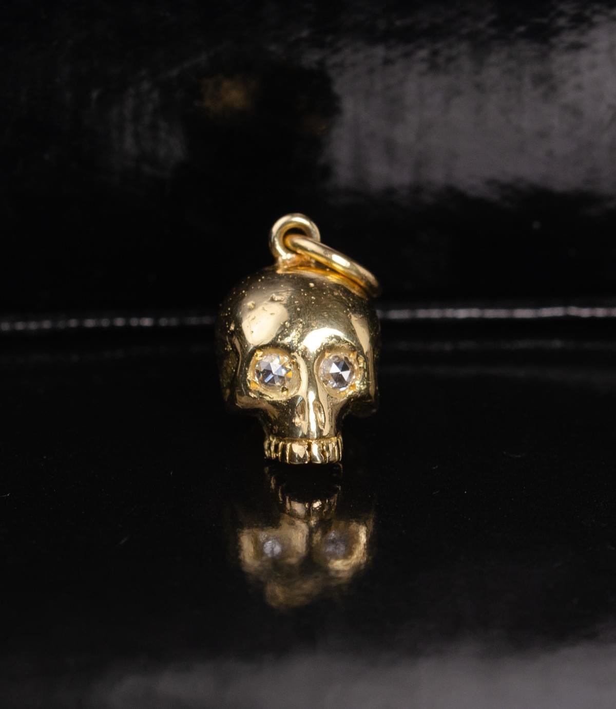 Skull pendant