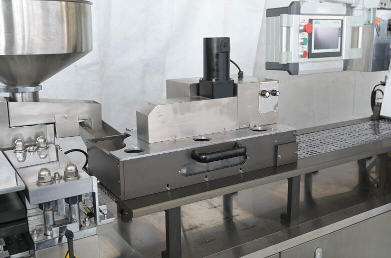 DPP-F Series Automatic Blister Packing Machine 1