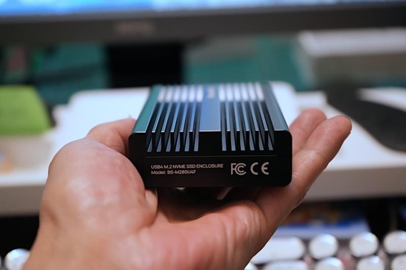 USB4 40Gbps 硬碟外接盒,Thunderbolt3/4,M.2 NVMe SSD硬碟外接盒,8TB SSD支援