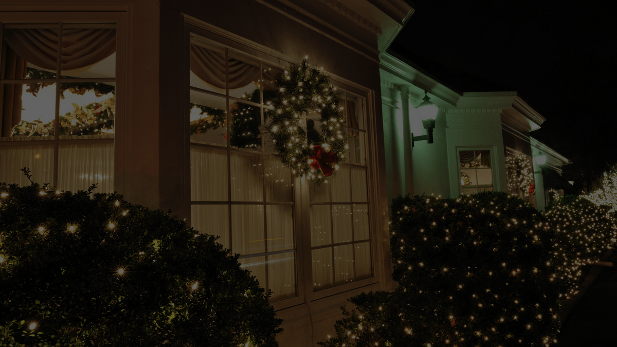 Bringing Holiday Magic to Your Home: Why Choose EO Holiday Decorating Tampa