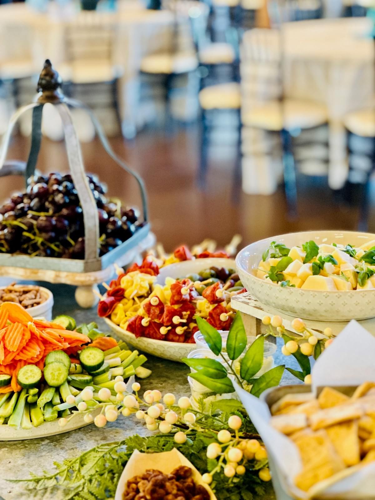 Our commitment to using fresh, locally sourced ingredients sets us apart. We craft each menu with care, ensuring that every dish is not only flavorful but also a feast for the eyes. Whether you're hosting a private event or joining us during our public service days, we promise an unforgettable dining experience tailored to your needs. It all begins with a passion for exceptional food Posh Nosh Provisions & Pours is a catering and mobile kitchen in Garnett, Kansas. We are open to to the public a couple of days a week and also offer private events at our kitchen.
