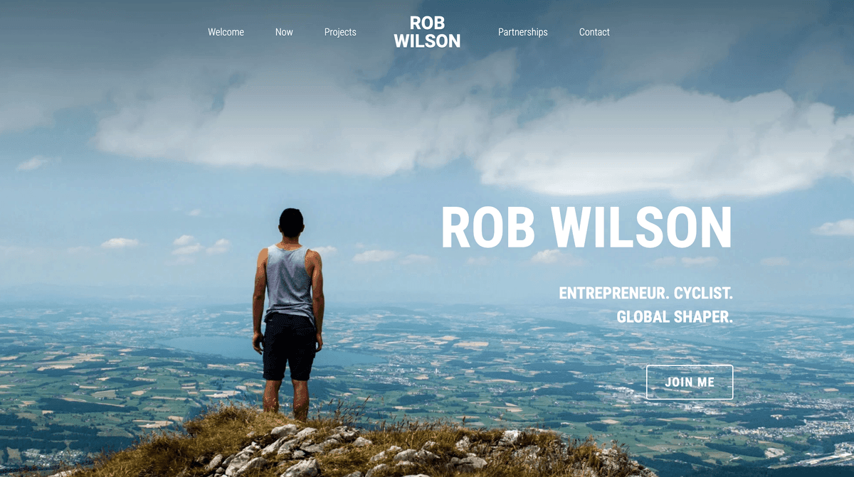 Jasny szablon od Strikingly