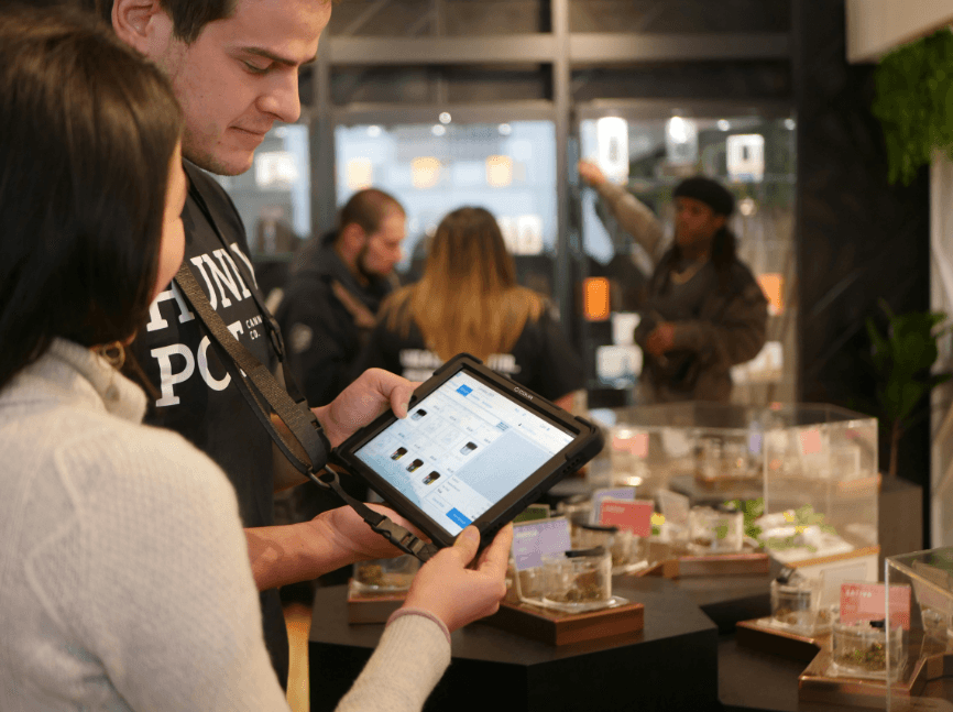 Wskazówka nr 4 dotycząca zadowolenia klientów: Zbieranie opinii i wprowadzanie ulepszeń