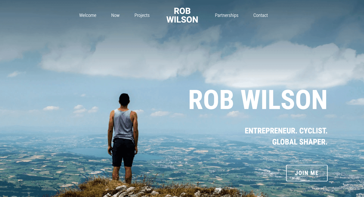 Jasny szablon od Strikingly