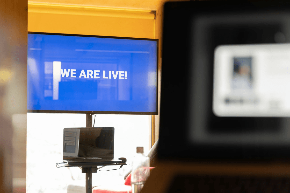 Integración de la transmisión en vivo de eventos virtuales