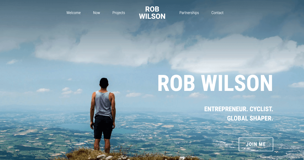 Jasny szablon od Strikingly