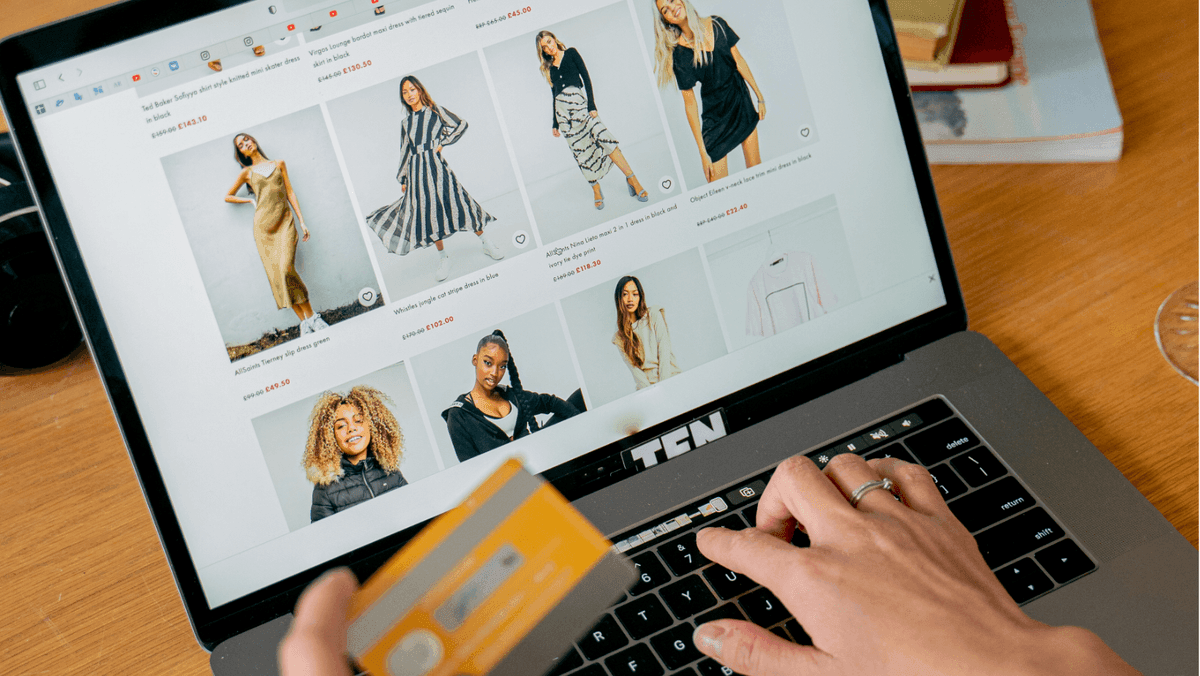 Servicios de desarrollo de sitios web de comercio electrónico