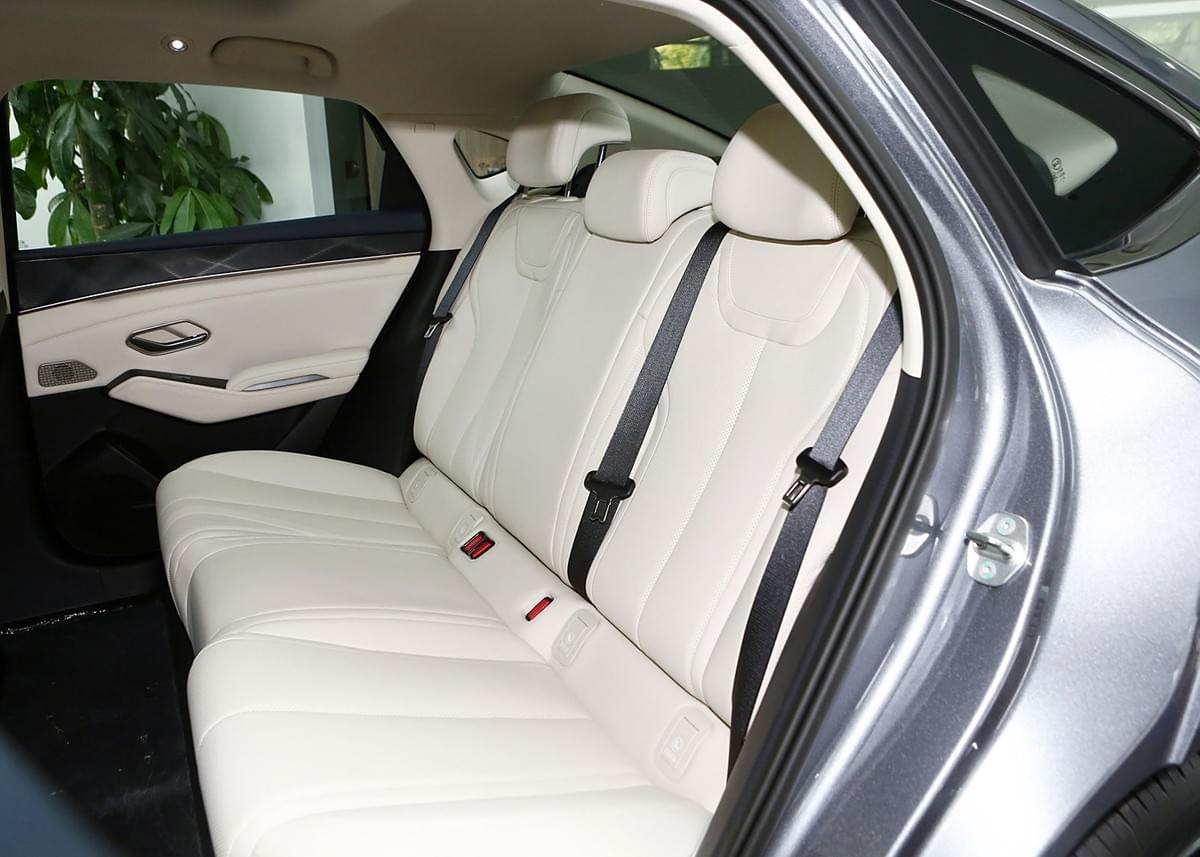 BYD Qin L DM-i 120km 2024