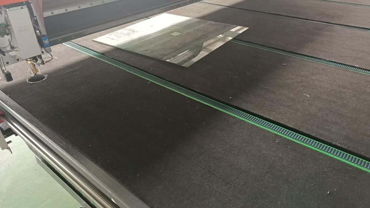 CNC glass cutting line