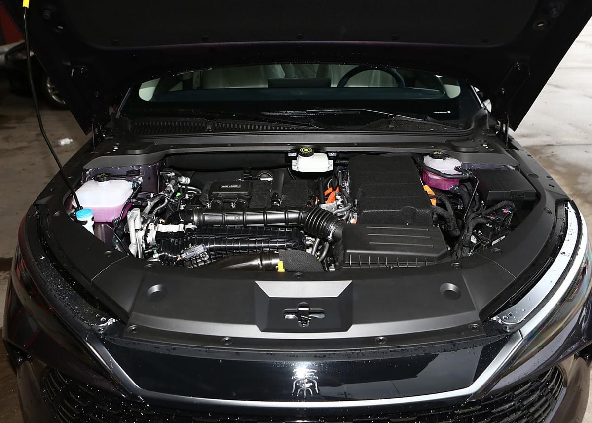 BYD Qin L DM-i 120km 2024