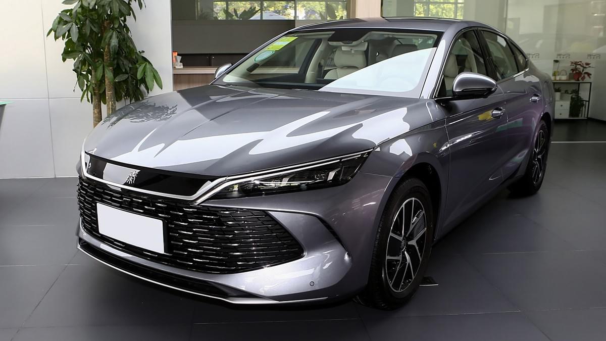BYD Qin L DM-i 120km 2024
