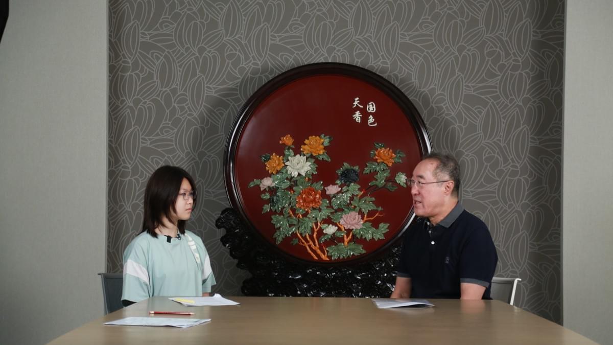 小記者訪問全國政協常委唐英年先生，大紫荊勳賢，GBS，JP