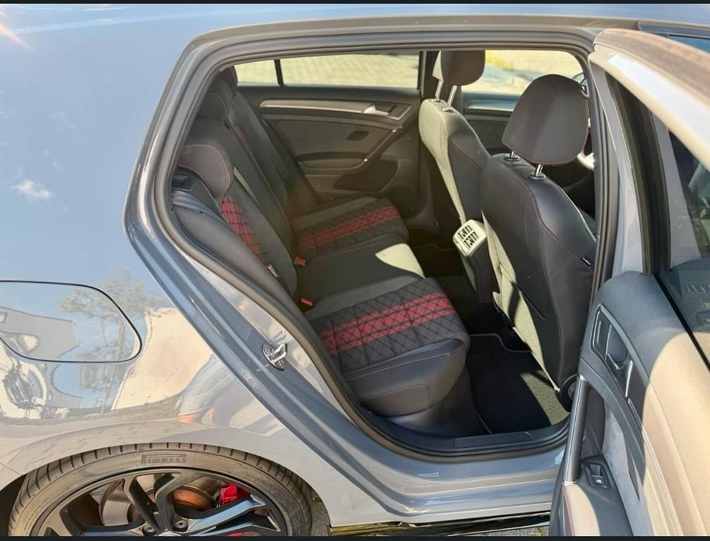 VOLKSWAGEN GOLF 7.5 GTI TCR AKRAPOVIC – 290 CH - FULL OPTIONS – ÉDITION COLLECTOR