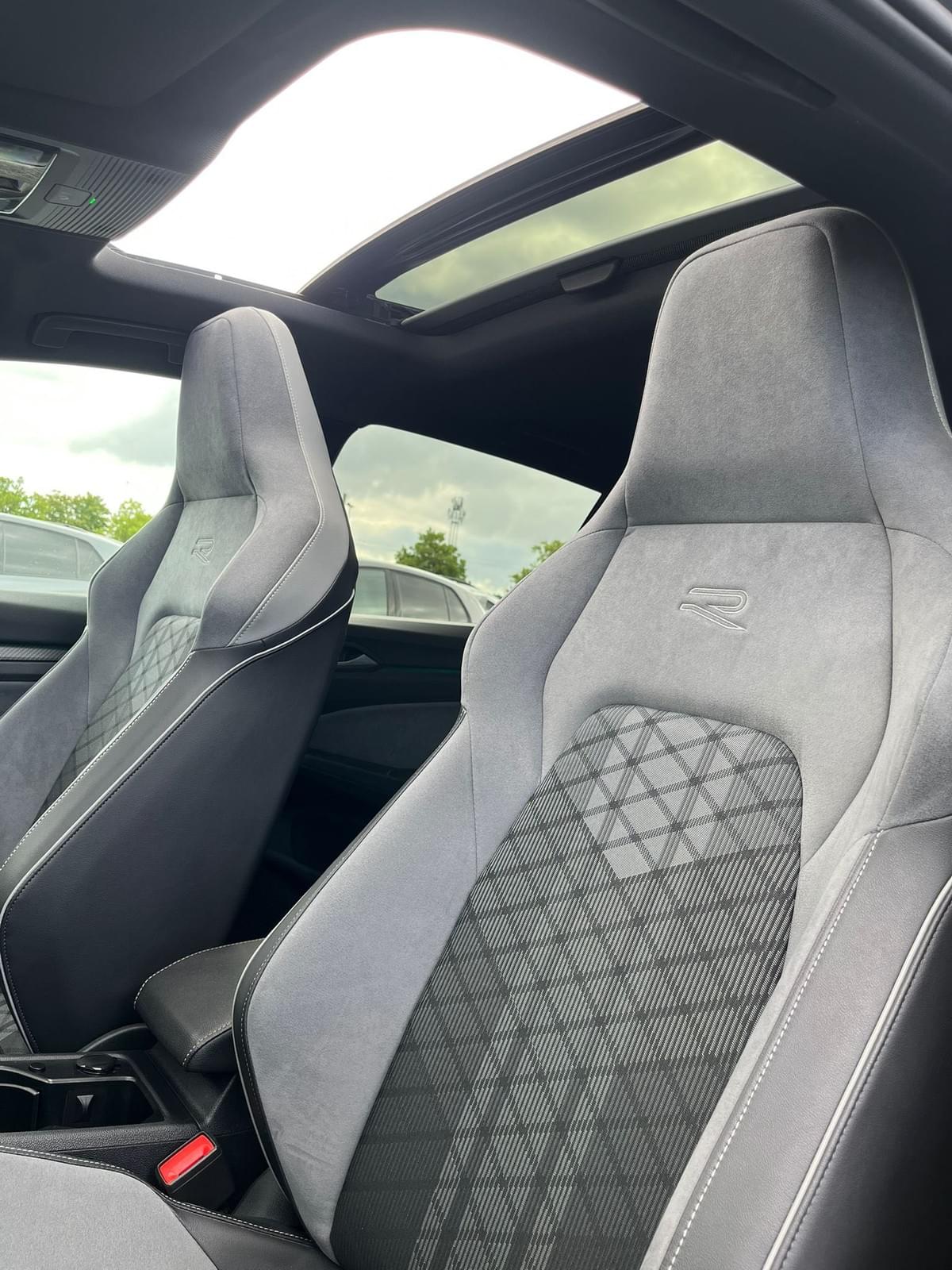 VW GOLF 8 R-LINE eTSI DSG7 – 150CH