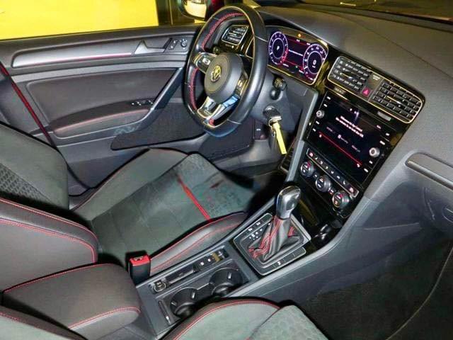 Volkswagen Golf 7.5 GTI Performance – 245 ch DSG7 – Tornado Red