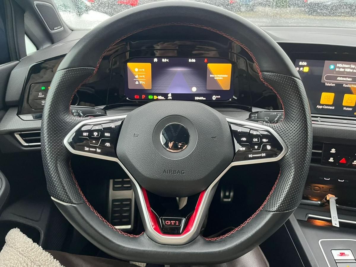 VOLKSWAGEN GOLF 8 GTI – 2.0 TSI 245ch DSG7 – HARMAN KARDON 480W – JANTES 19” ESTORIL 