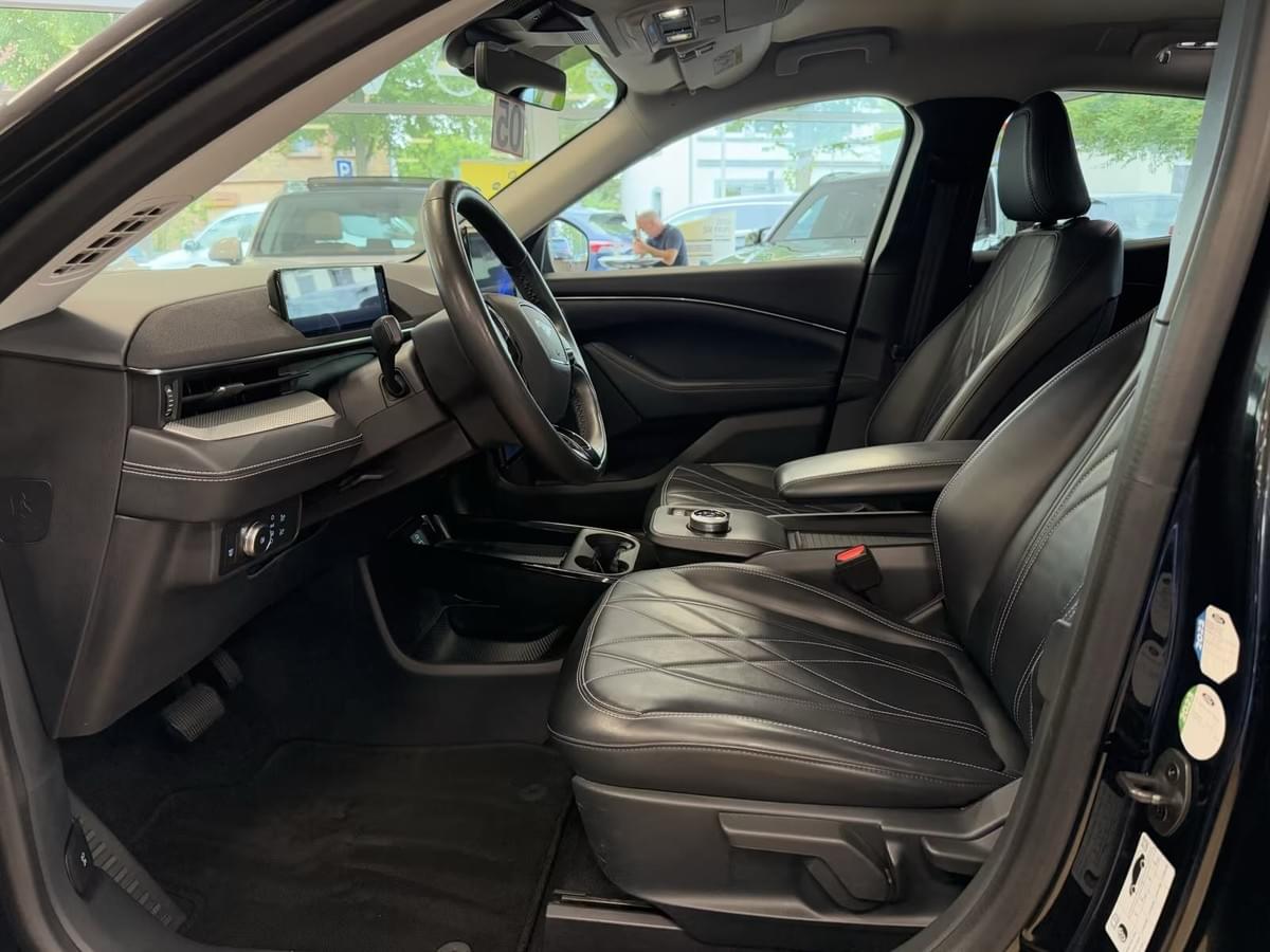 FORD MUSTANG MACH-E 100 % ÉLECTRIQUE – 269 CH – PROPULSION – IRIDIUM BLACK MICA