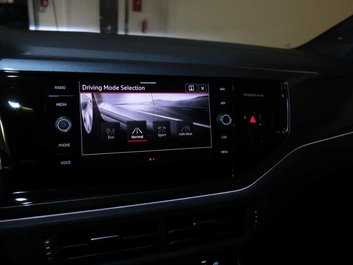 VOLKSWAGEN POLO GTI 2.0 TSI 207 CH – DSG – PURE WHITE